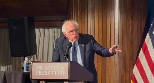 Sanders Defends AI Nationalization Plan