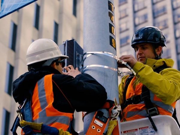 AT&T: More Than Half of Residential Fixed Wireless Subs Take a Mobile Line