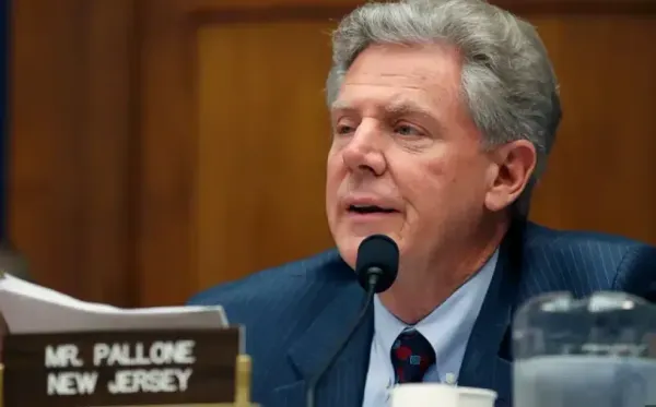 Top House Democrat Attacks Musk over Gas-Powered Data Centers in Tennessee, Mississippi