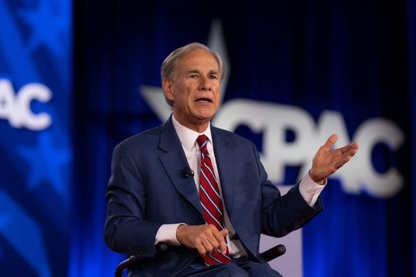 Texas Governor Denies SpaceX Favoritism