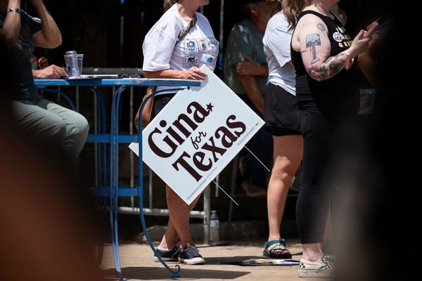 Democrats Seize on AI Data Center Backlash That's Dividing Rural Republicans