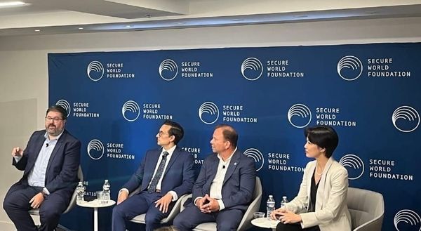 Space Experts Call for Government Action as Space Data Centers Emerge