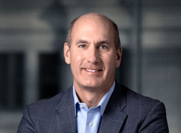 AT&T Beats on Fiber, Fixed Wireless Additions