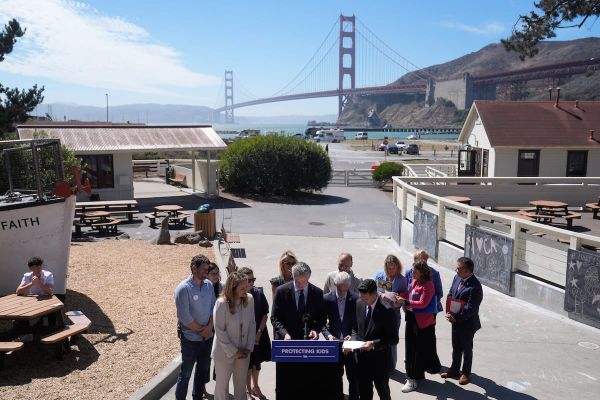 California Governor Signs Laws Aimed at Protecting Kids From Social Media and AI