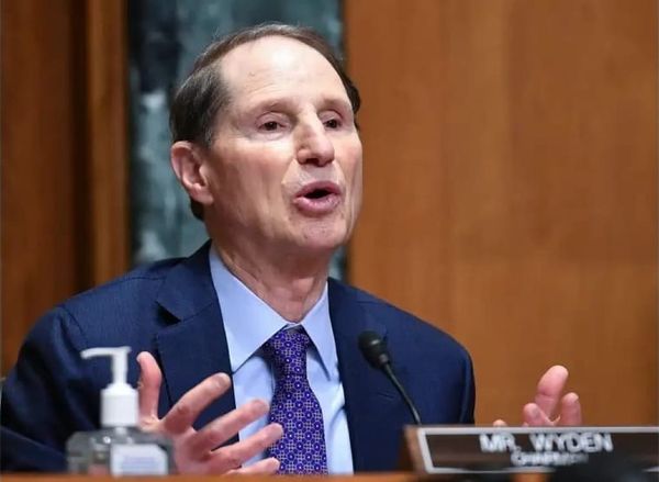 Wyden: An All-GOP FCC Would Be Unlawful