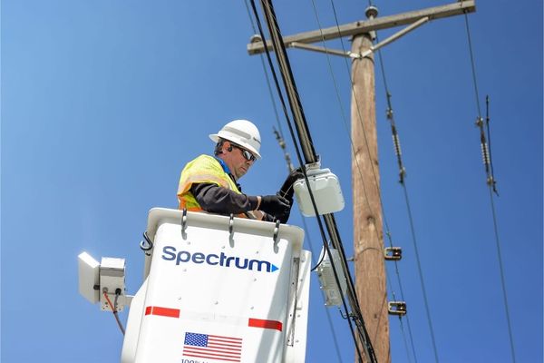 Charter Offering its Spectrum Plans to Cox Customers