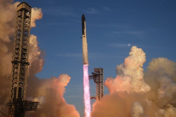 A SpaceX-Tesla Megamerger Could Benefit Both Companies and Elon Musk's Personal Fortune