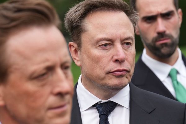 Analysts Mull SpaceX’s Reported Interest in 80,000 Tower Leases
