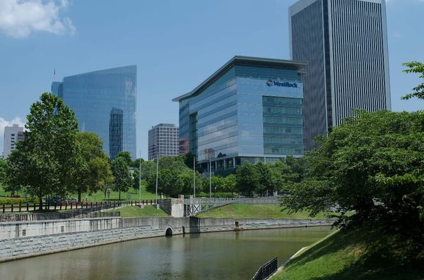 Virginia Democratic Senator Proposes Statewide 3-Year Data Center Moratorium