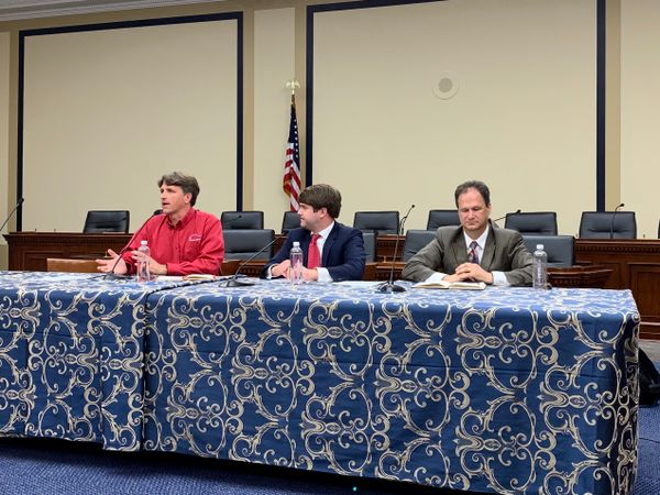 Fixed Wireless Could Solve the Digital Divide, if Given the Chance