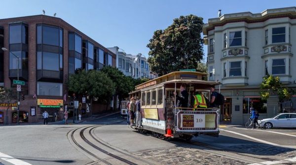 FCC Overturns SF Broadband Ordinance, IBM Seeks Section 230 Changes, AT&T Blocks Robocalls