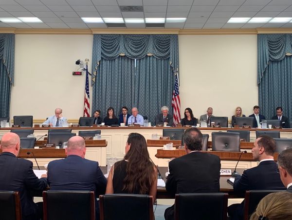 On Spectrum Policy, Congress May Step Between the FCC and Commerce Department’s NTIA