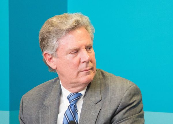 Broadband Roundup: House Democrats Criticize FCC on T-Mobile Merger, Kansas City Broadband, 5G in LA