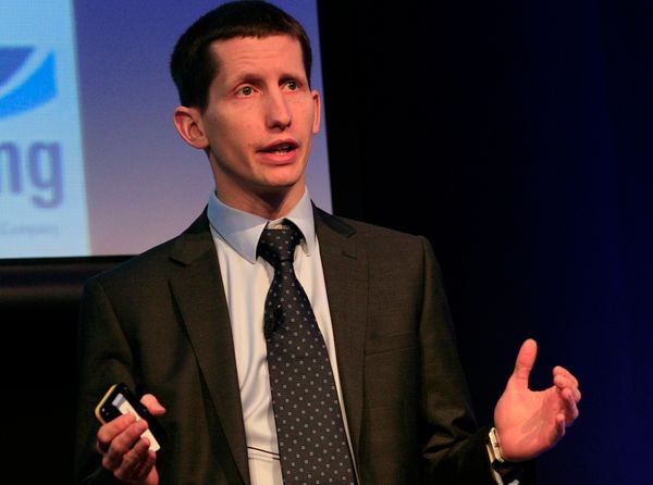 Experts Investigating Starlink Are Not Convinced that Elon Musk’s Satellite Project Provides Rural Broadband Solution