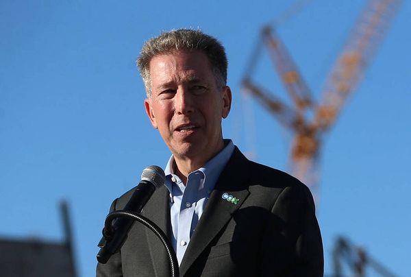 Cox CEO Leaving, ISPs Spent $234M on Lobbying, Fixed-Wireless As Key to Bridge Divide