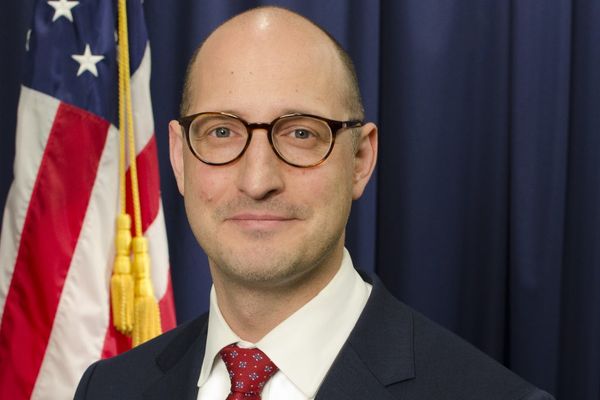 FTC Commissioner Says Agency Report on AI for Online Harms Did Not Consult Outside Experts