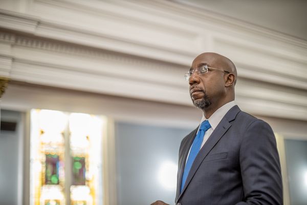 Connectivity Bill Introduced, OneWeb Halfway to LEO Launches, USTelecom Announces New VP