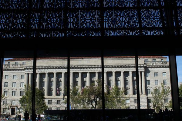 Stakeholders Argue Over Whether Middle-Mile Should Receive Infrastructure Bill Funding