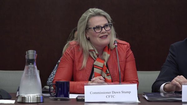 Finance Experts Weigh Merging Regulatory Agencies to Tackle Cryptocurrencies