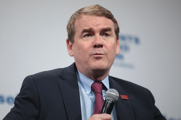 Sen. Bennet Says Coloradans’ Complaints About Poor Broadband Drove Passage of Infrastructure Act