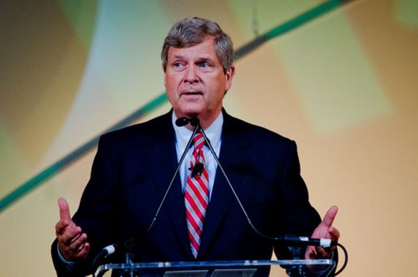 FCC Urged to Address Overbuilding and Broadband Tech Neutrality in Agency Coordination