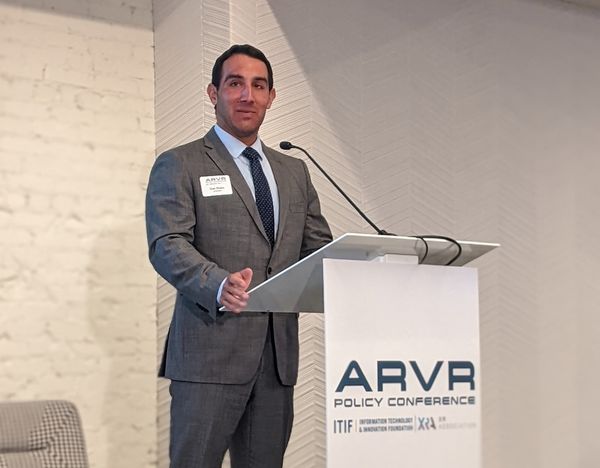 Labor Official Sees Benefits in Virtual, Augmented Reality for Workforce Training