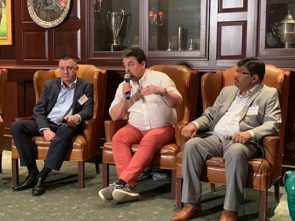 Venture Capital, Private Equity and Institutional Investors on Digital Infrastructure Investment