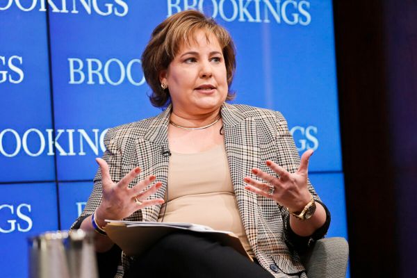 Sole FTC Republican to Resign, Faster Decisions from Meta Oversight Board, High Variance in 5G Performance