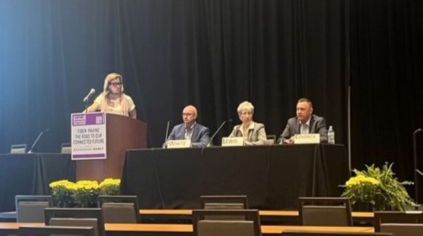 Bonds Should be Considered for Broadband Project Financing, say Finance Experts