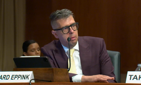 Senate Witnesses Call For AI Transparency