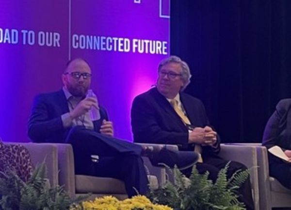 Network Operators Can Prevent Price Wars in Open Access Model, Panel Hears