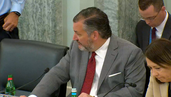 Senate Committee Approves FCC Nominees, Despite Republican Opposition