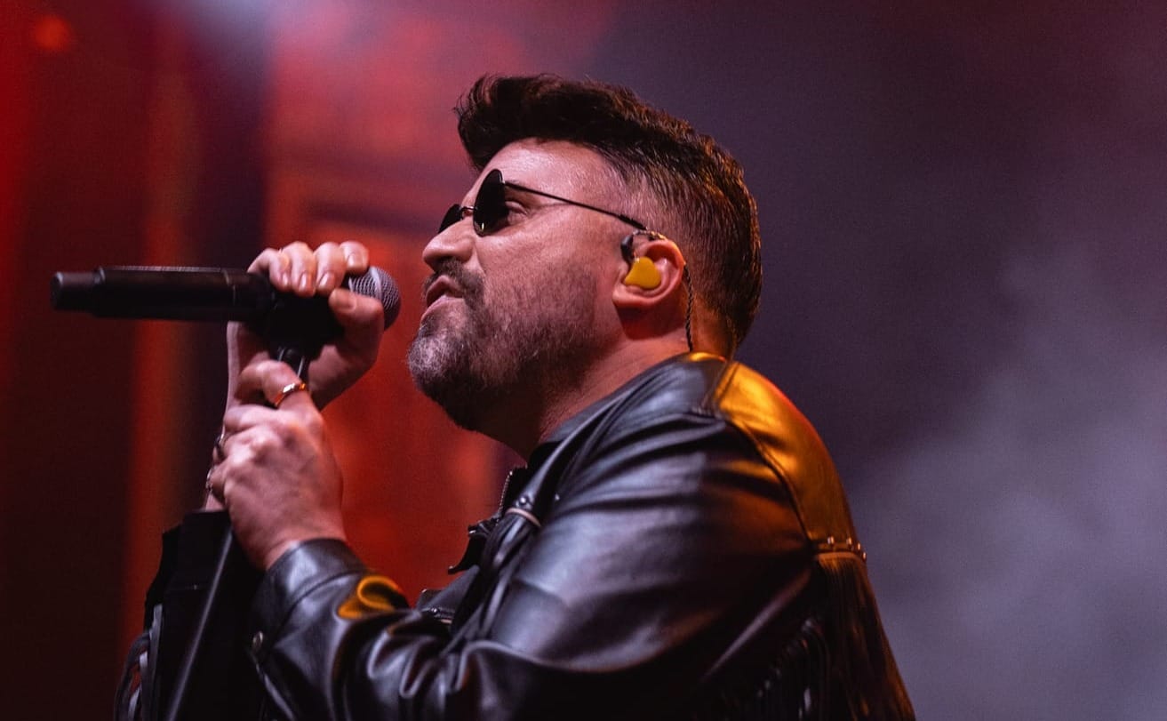 Sink Your Teeth Into This: Neon Trees Deliver a Must-See Live Show