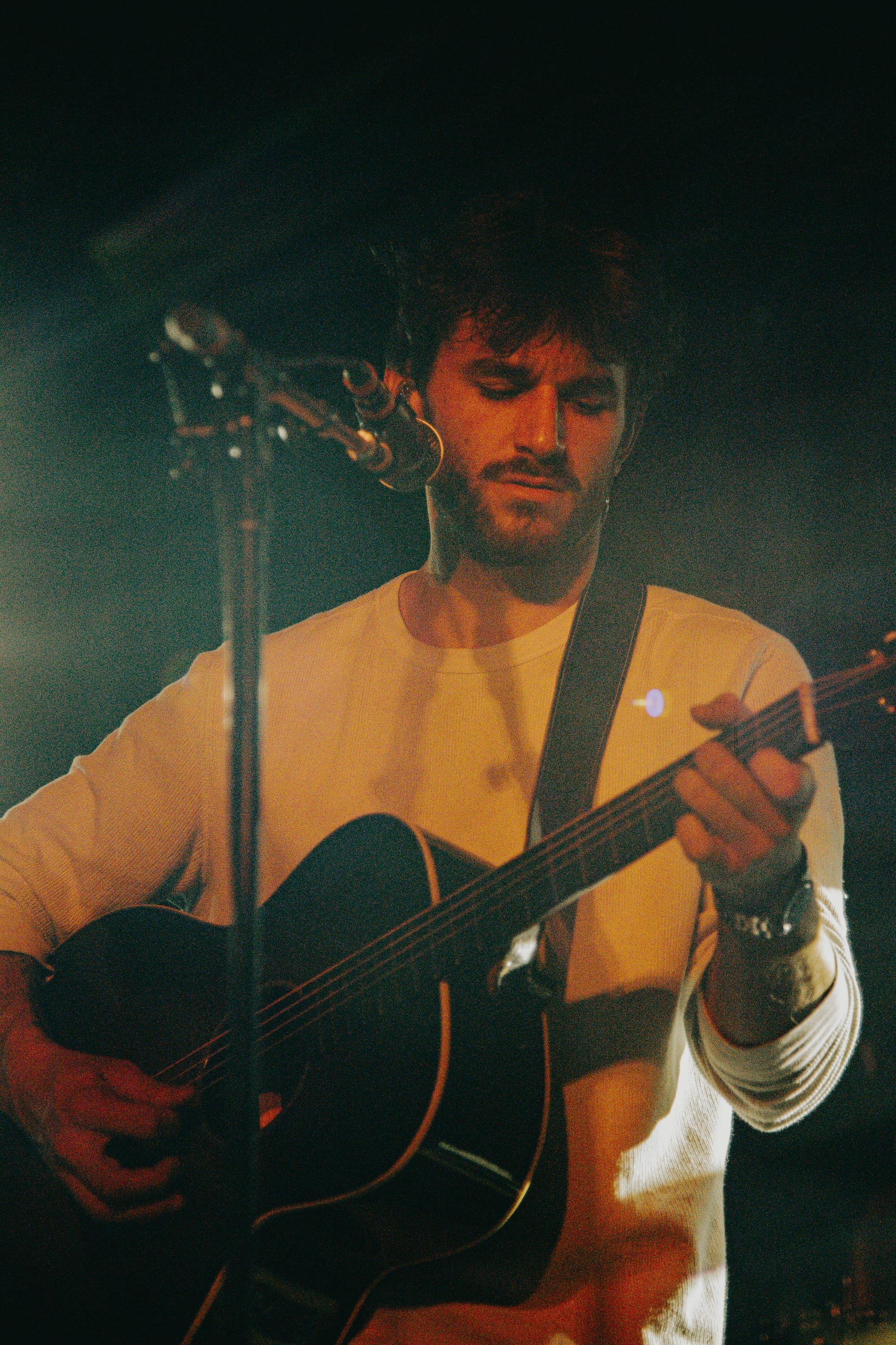 Jonah Kagen Brings His Sunflowers & Leather Tour to Nashville