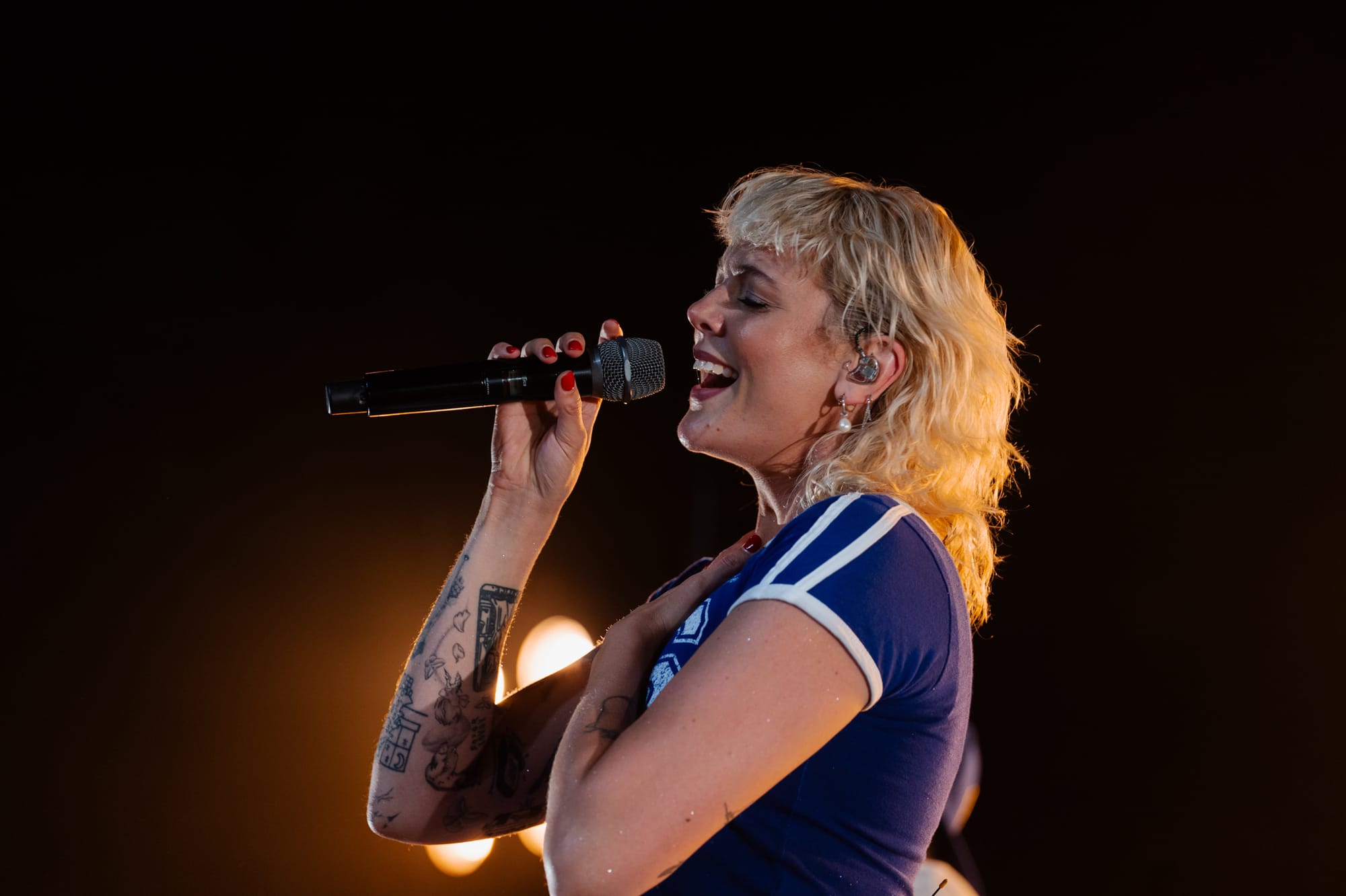 Betty Who Brings Power, Love, and Energy to Cleveland on the OUT OF THE DARKNESS Tour