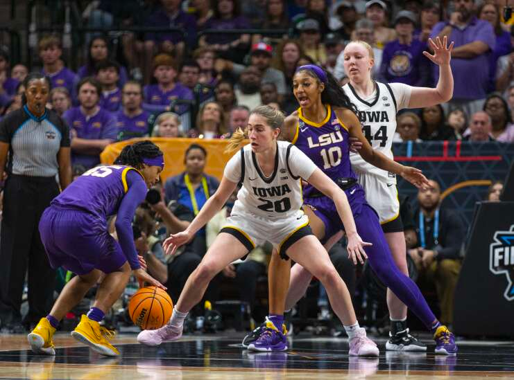 Women’s Basketball Steps Into the Spotlight