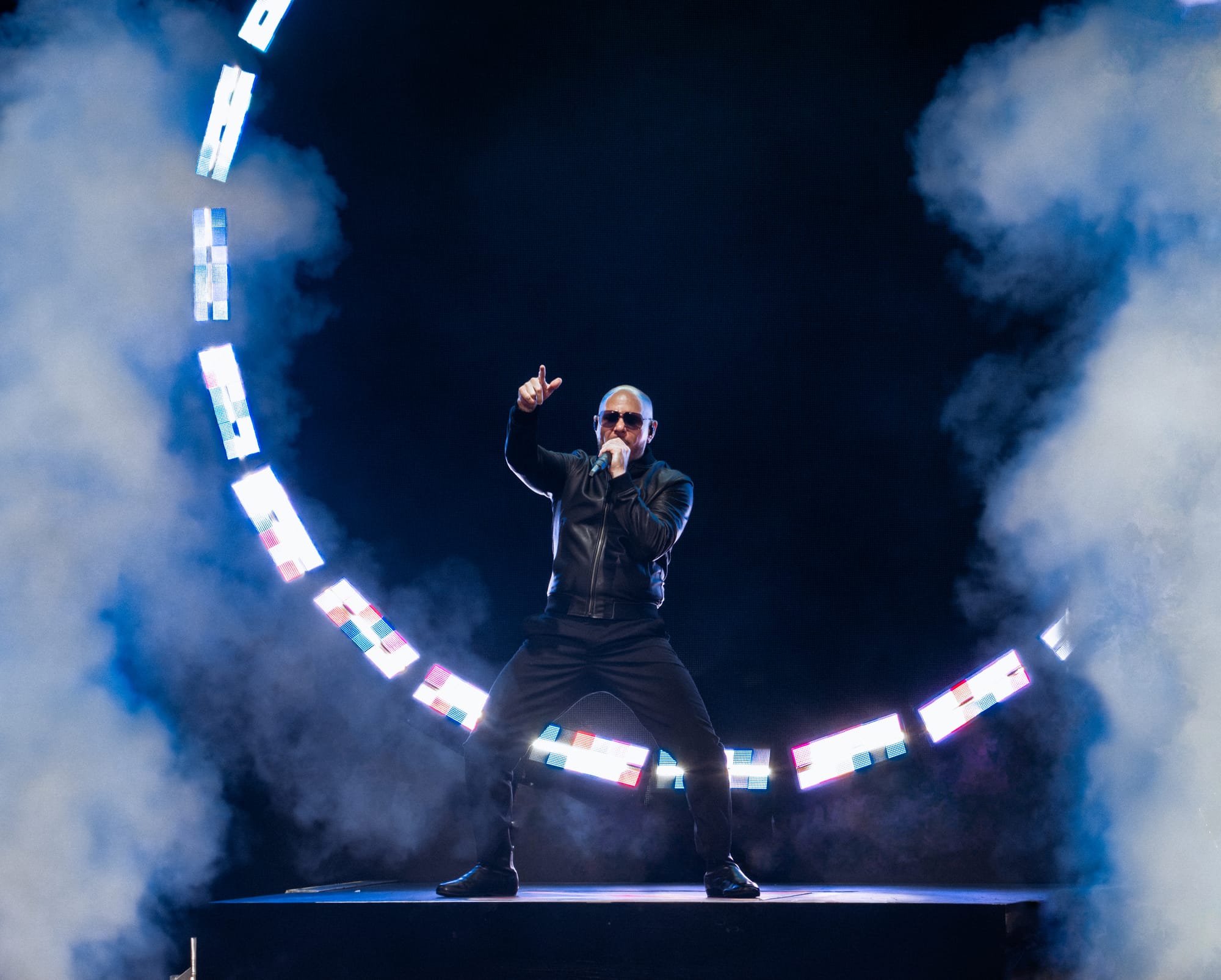 Partying with Pitbull: A Night of High Energy and Unforgettable Hits in Cuyahoga Falls, OH