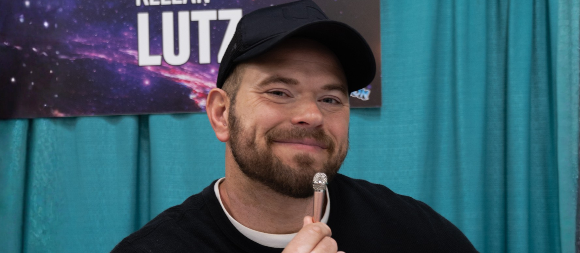 Behind the Scenes at GalaxyCon: Kellan Lutz Kellan Lutz Spills on Twilight Memories and Convention Fun