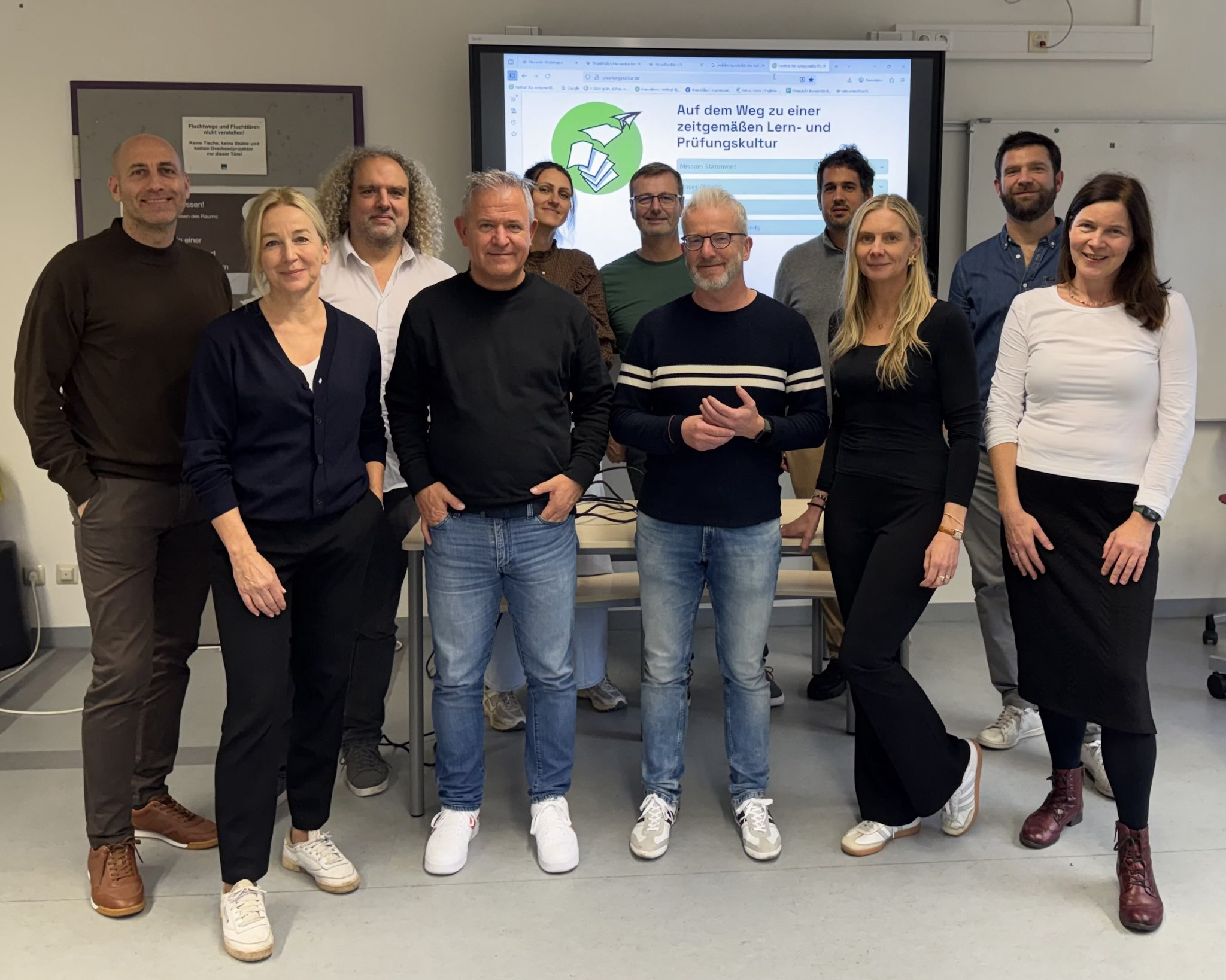 Foto der Teilnehmenden, v.l.n.r: Dejan Mihajlović, Uta Hauck-Thum, Lars Mecklenburg, Björn Nölte, Anne Albrecht, David Tepasse, Axel Krommer, Philippe Wampfler, Adriane Langela, Christian Albrecht, Patricia Drewes