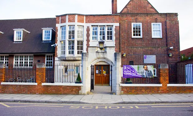 Hackney school sends home all Key Stage 3 students amid staff shortages