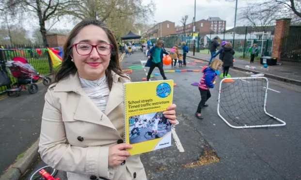 School Streets: Town Hall launches blueprint so others can replicate clean air scheme