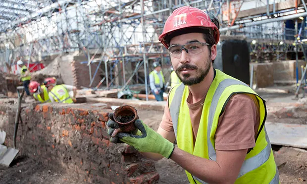 Shakespeare dig helps piece together history of Curtain Theatre