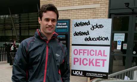 Hackney college lecturers strike over cuts