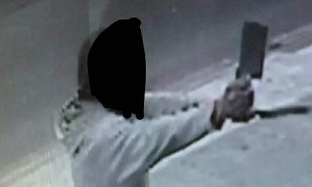 Cleaver-wielding man arrested after ‘threatening to kill Jews’ in Clapton