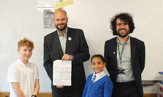 Jewish primary school celebrates Democracy Day