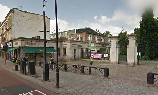 Abney Park gates nature fruit and veg 219 Stoke Newington high street
