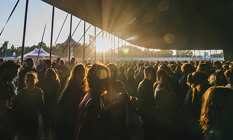 Anticipant crowds at Field Day… Photograph: Carolina Faruolo
