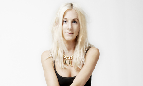 katie eary 007
