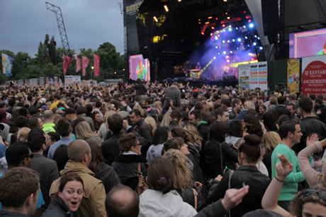 Lovebox 2012 crowds after dark - Groove Armada