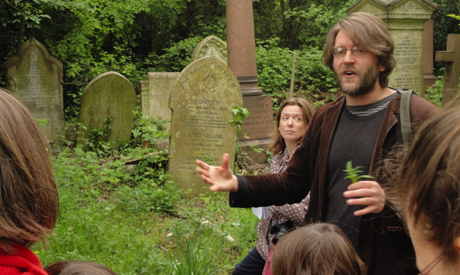 Nick Saltmarsh waxes lyrical about edible flora on a foraging tour. Photograph: Kalyeena Makortoff